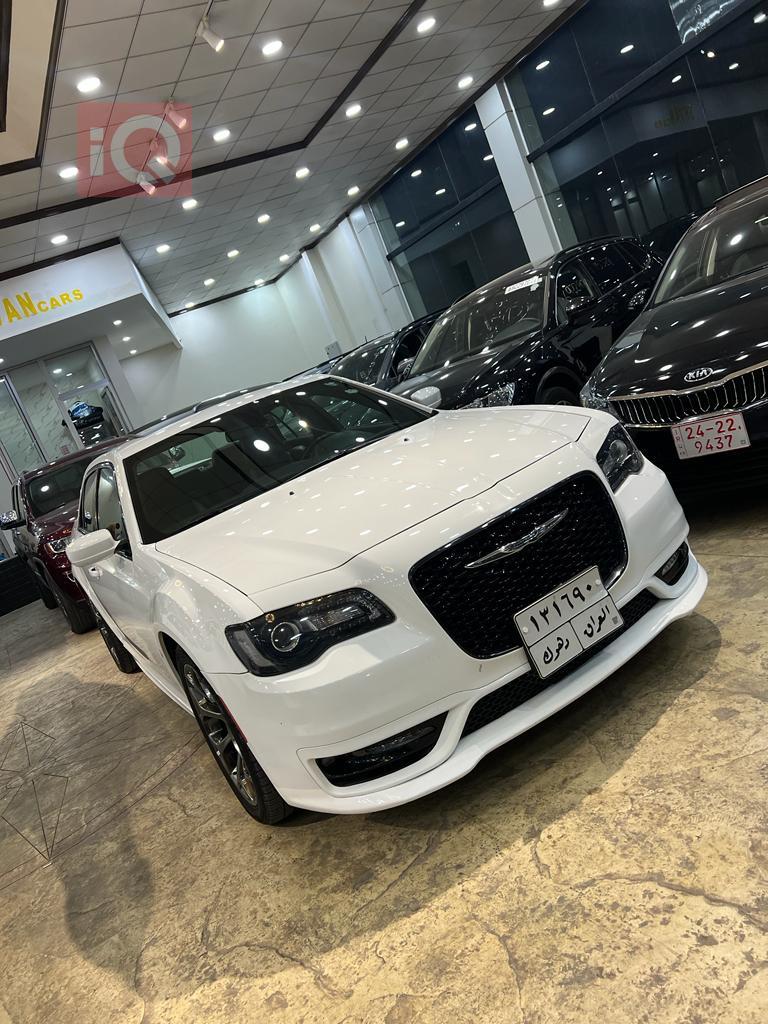 كرايسلر 300